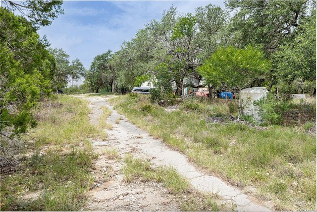 511 Vesper, Canyon Lake, TX 78133
