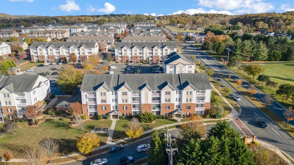 100 Capstone Drive 2, Lynchburg, VA 24502