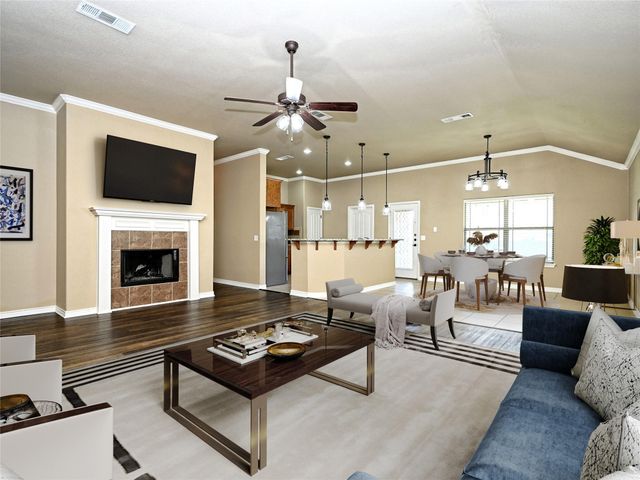 224 Geode LN, Jarrell, TX 76537