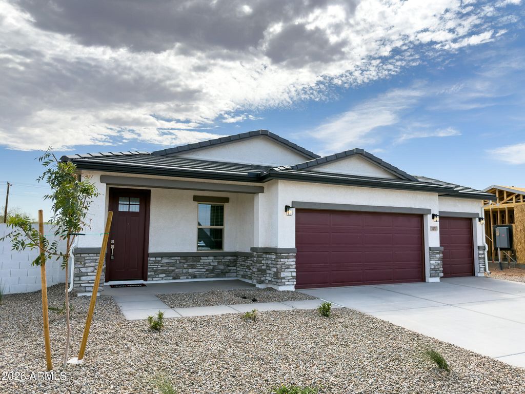 18723 N AVELINO Drive, Maricopa, AZ 85138 — photo 2