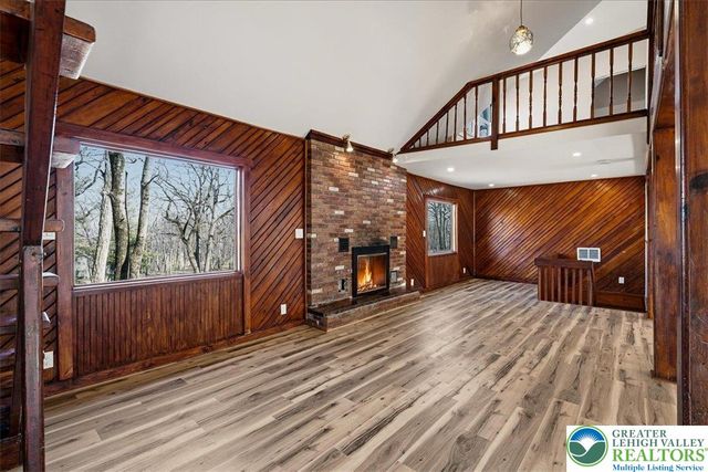 211 Geese Court, Lehman Twp, PA 18324