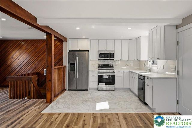 211 Geese Court, Lehman Twp, PA 18324