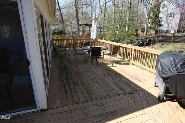 611 Flagstone Way, Durham, NC 27712