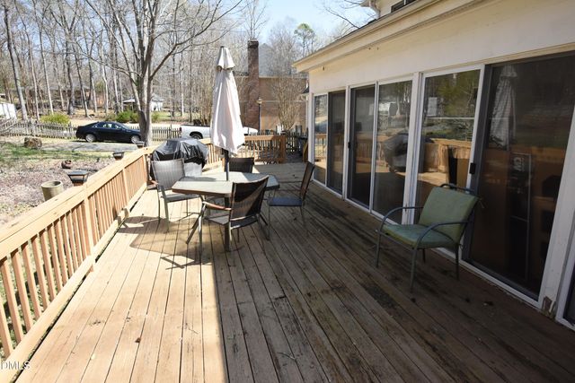 611 Flagstone Way, Durham, NC 27712