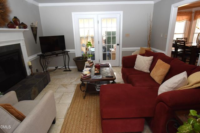 611 Flagstone Way, Durham, NC 27712