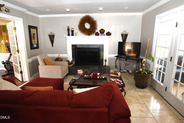 611 Flagstone Way, Durham, NC 27712