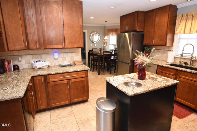 611 Flagstone Way, Durham, NC 27712