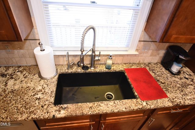 611 Flagstone Way, Durham, NC 27712