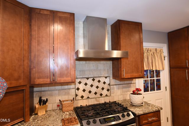 611 Flagstone Way, Durham, NC 27712