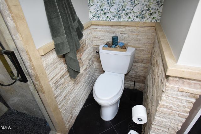 611 Flagstone Way, Durham, NC 27712