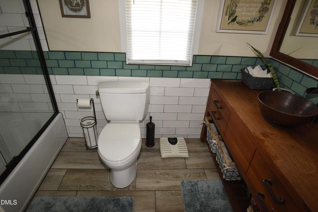 611 Flagstone Way, Durham, NC 27712