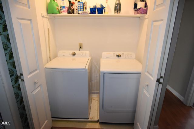 611 Flagstone Way, Durham, NC 27712