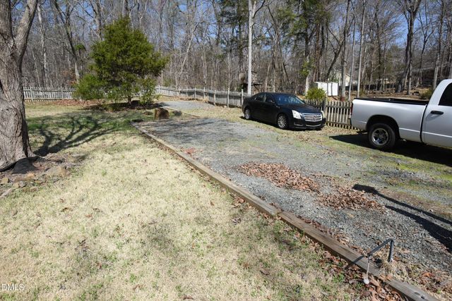 611 Flagstone Way, Durham, NC 27712