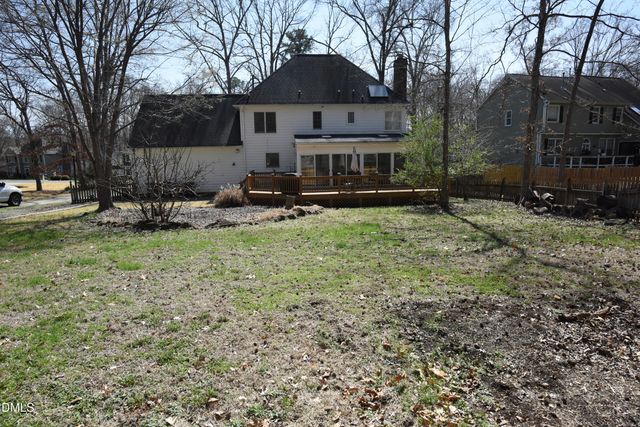 611 Flagstone Way, Durham, NC 27712