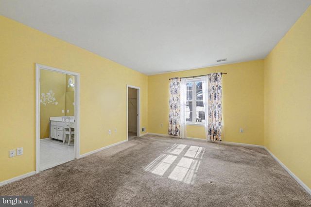 70 MIRAGE BLVD, Barnegat, NJ 08005