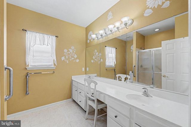 70 MIRAGE BLVD, Barnegat, NJ 08005