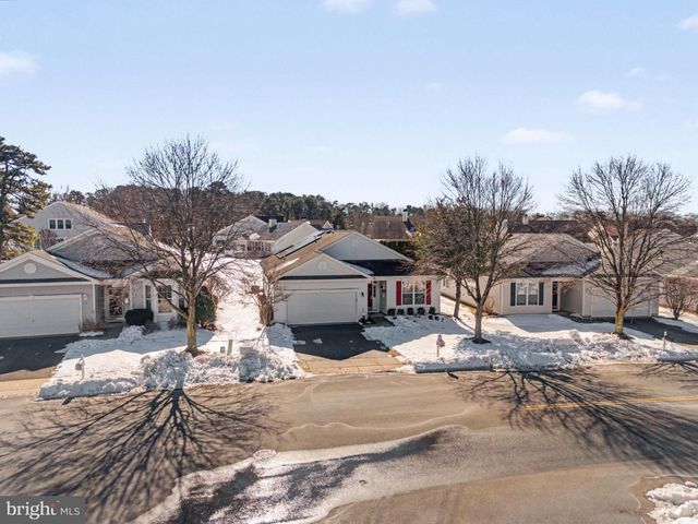 70 MIRAGE BLVD, Barnegat, NJ 08005