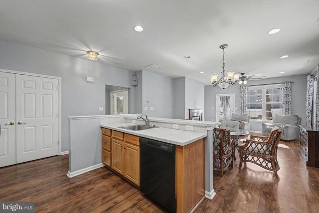 70 MIRAGE BLVD, Barnegat, NJ 08005