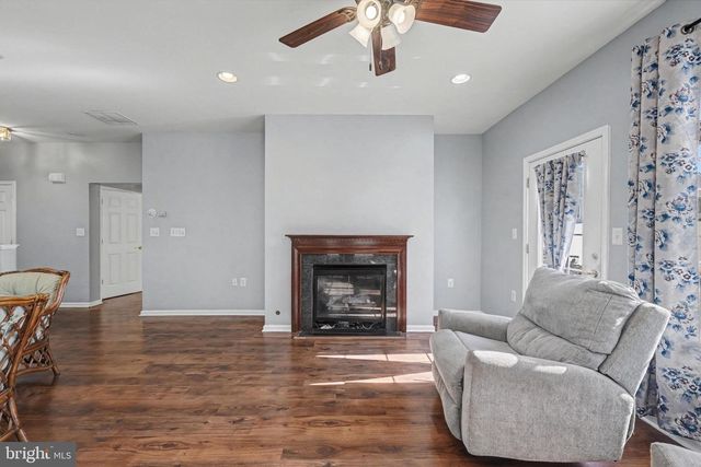 70 MIRAGE BLVD, Barnegat, NJ 08005