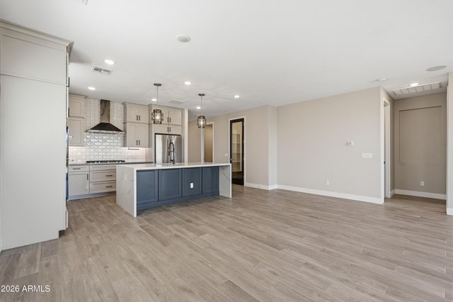 9616 E RAINBOW Avenue, Mesa, AZ 85212