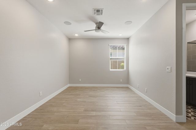 9616 E RAINBOW Avenue, Mesa, AZ 85212