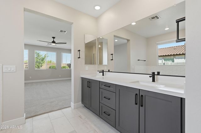 9616 E RAINBOW Avenue, Mesa, AZ 85212