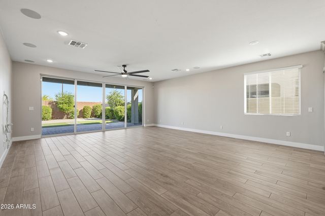 9616 E RAINBOW Avenue, Mesa, AZ 85212