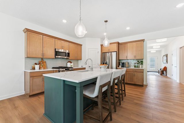 17729 Everest Avenue, Lakeville, MN 55044