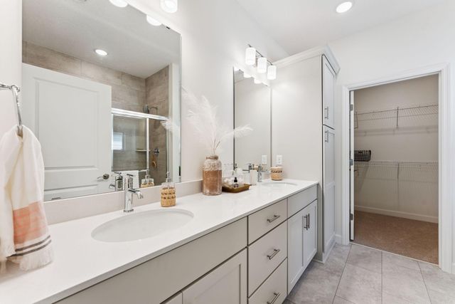 17729 Everest Avenue, Lakeville, MN 55044