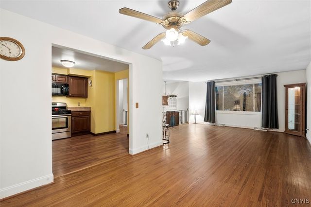 7545 Lake Avenue, Williamson, NY 14589