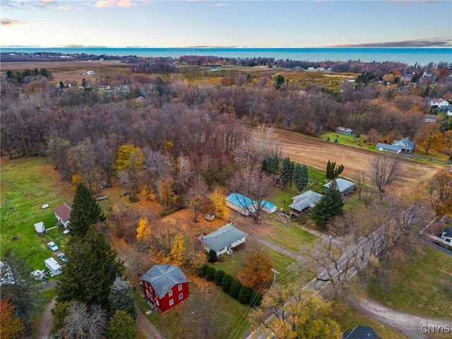 7545 Lake Avenue, Williamson, NY 14589