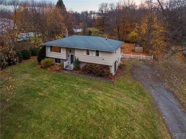 7545 Lake Avenue, Williamson, NY 14589