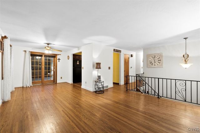 7545 Lake Avenue, Williamson, NY 14589