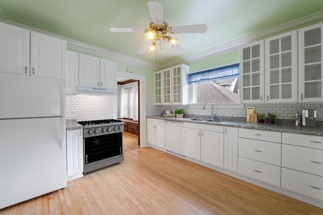 3709 Haven AVENUE, Racine, WI 53405
