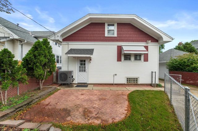 3709 Haven AVENUE, Racine, WI 53405