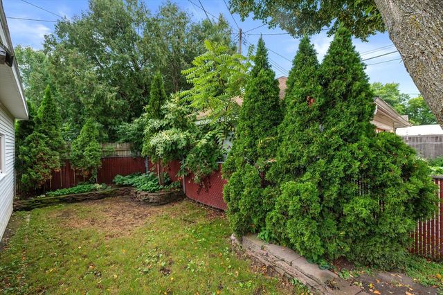 3709 Haven AVENUE, Racine, WI 53405