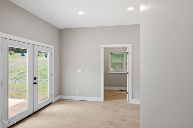 1345 King College Road, Bristol, TN 37620