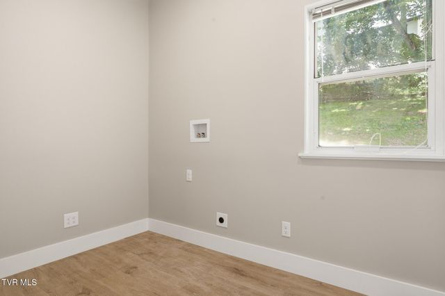1345 King College Road, Bristol, TN 37620