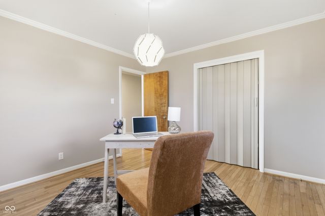 6911 W Lockerbie Drive, Indianapolis, IN 46214