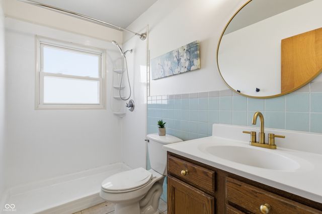 6911 W Lockerbie Drive, Indianapolis, IN 46214