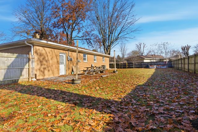 6911 W Lockerbie Drive, Indianapolis, IN 46214