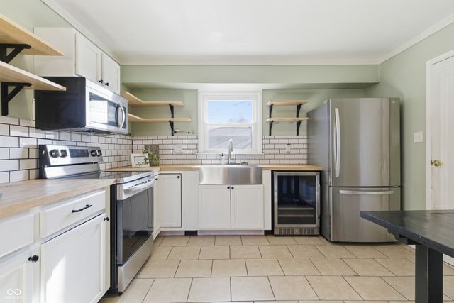 6911 W Lockerbie Drive, Indianapolis, IN 46214