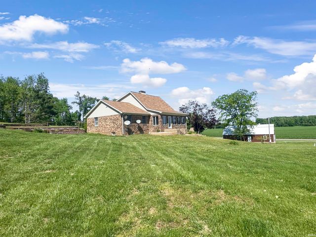 9868 W 450 S, Owensville, IN 47665