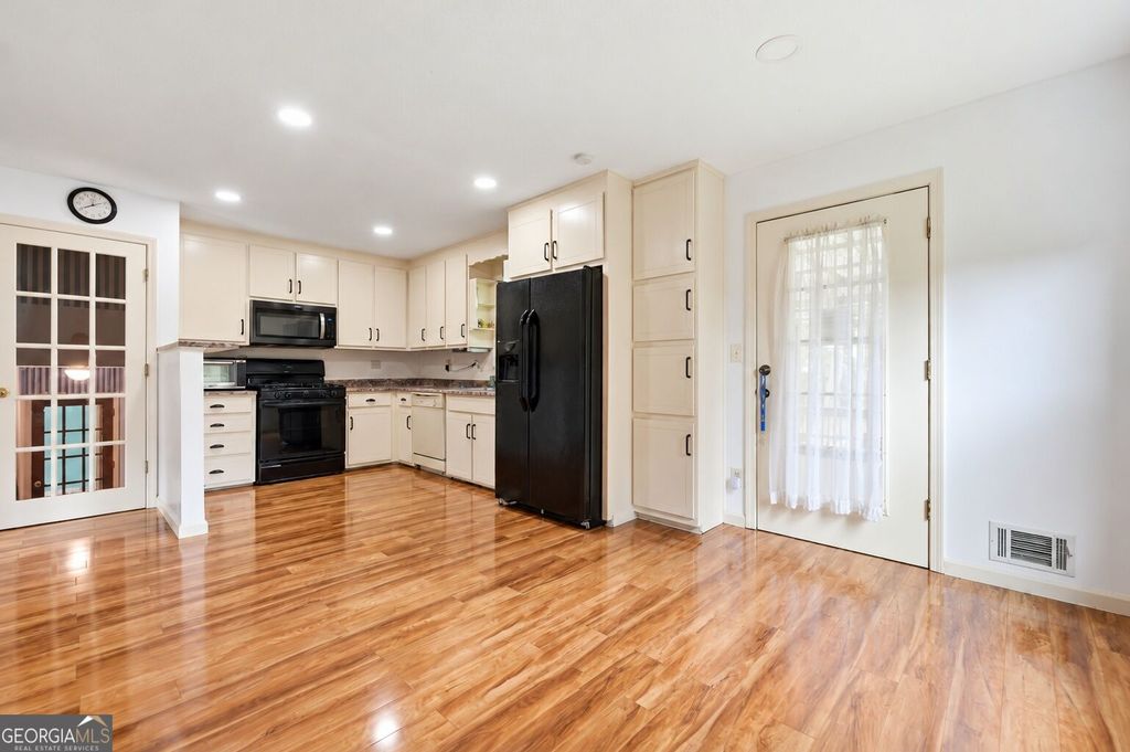 1668 Woodsong Court, Grayson, GA 30017 — photo 4