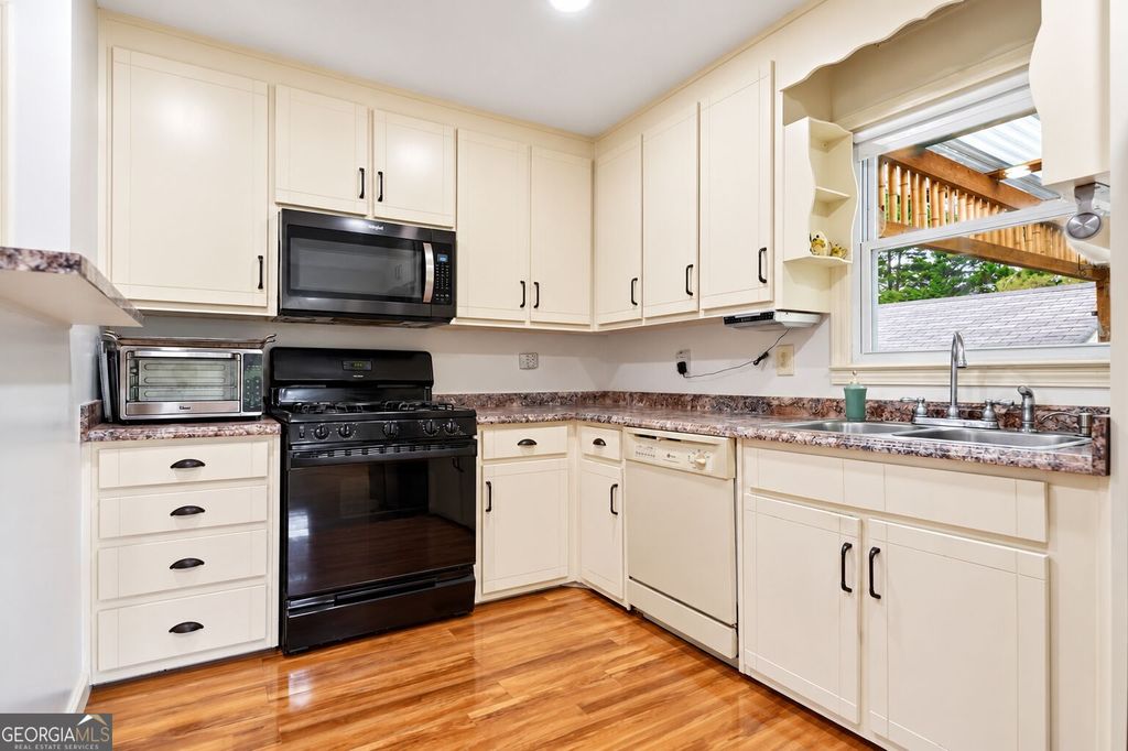1668 Woodsong Court, Grayson, GA 30017 — photo 5