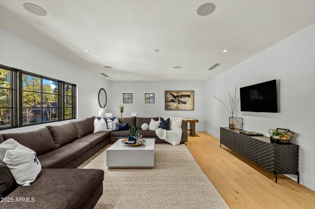 2732 LINDBERG Spring, Flagstaff, AZ 86005