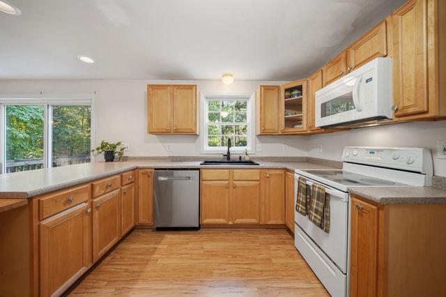 72 October Lane, Gilford, NH 03249