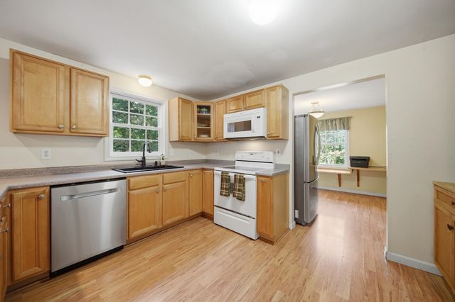 72 October Lane, Gilford, NH 03249