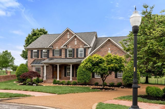 1115 Rossifer Ct, Gallatin, TN 37066