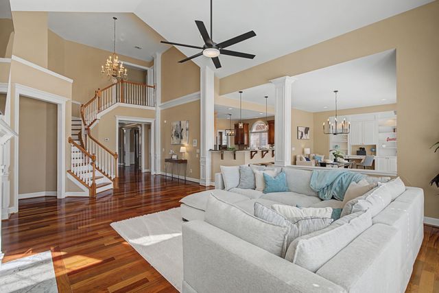 1115 Rossifer Ct, Gallatin, TN 37066